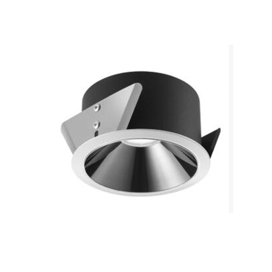 Recessed spot light